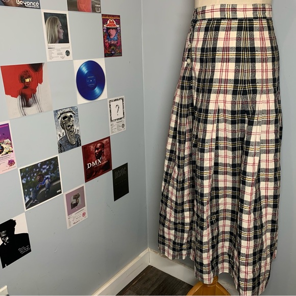 Vintage Plaid High waist Buttoned Skirt Wool Plaid Grunge Cottagecore Skirt - Picture 5 of 9